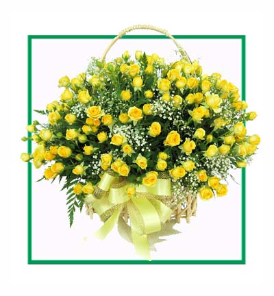 Luxurious 100 Yellow Roses with Fillers